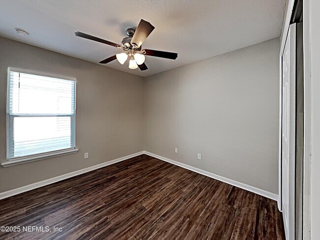 Building Photo - 12667 Sheffield Walk Ln