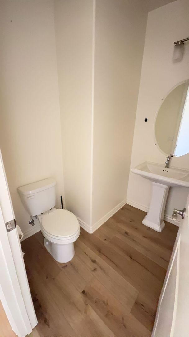 Building Photo - 3 BEDROOM VICTORVILLE HOME