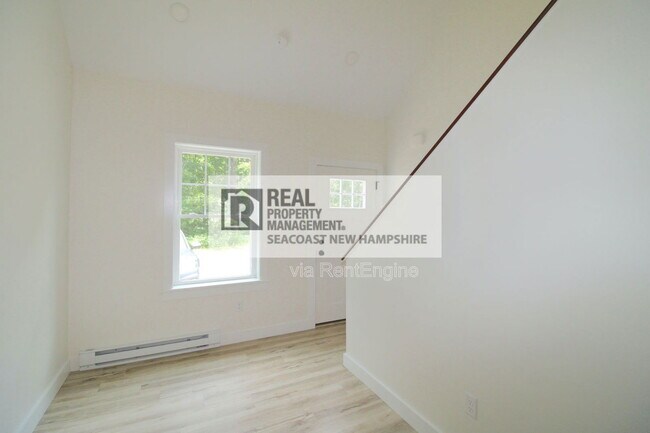 Building Photo - 255 1st NH Turnpike