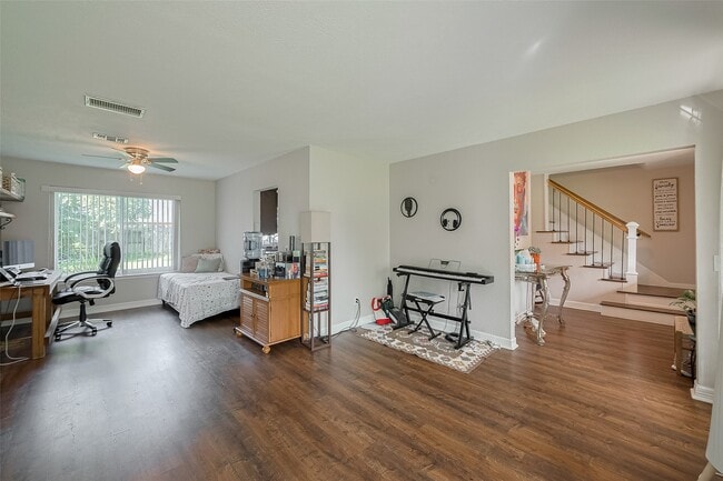 Building Photo - 3426 Hidden Creek Dr