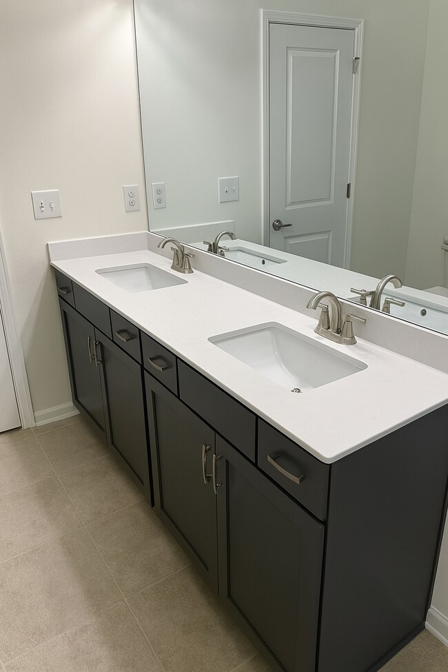 Building Photo - 6100 Trinity Xing Cir