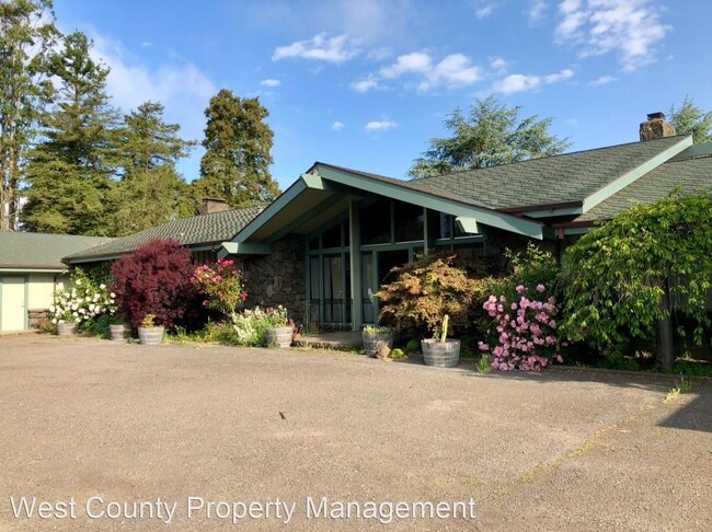 Primary Photo - 5 br, 4.5 bath House - 3645 Roblar Rd