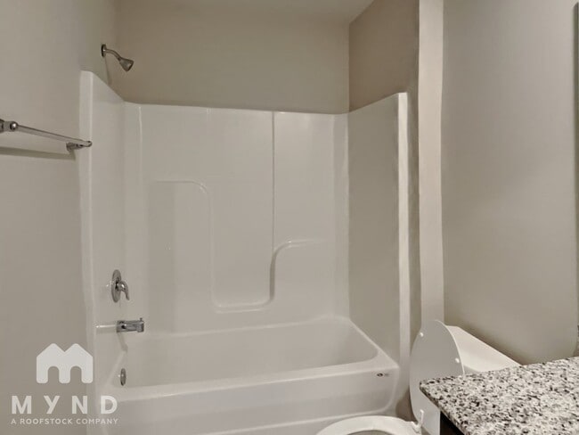 Building Photo - 43 Brown Thrasher Ct