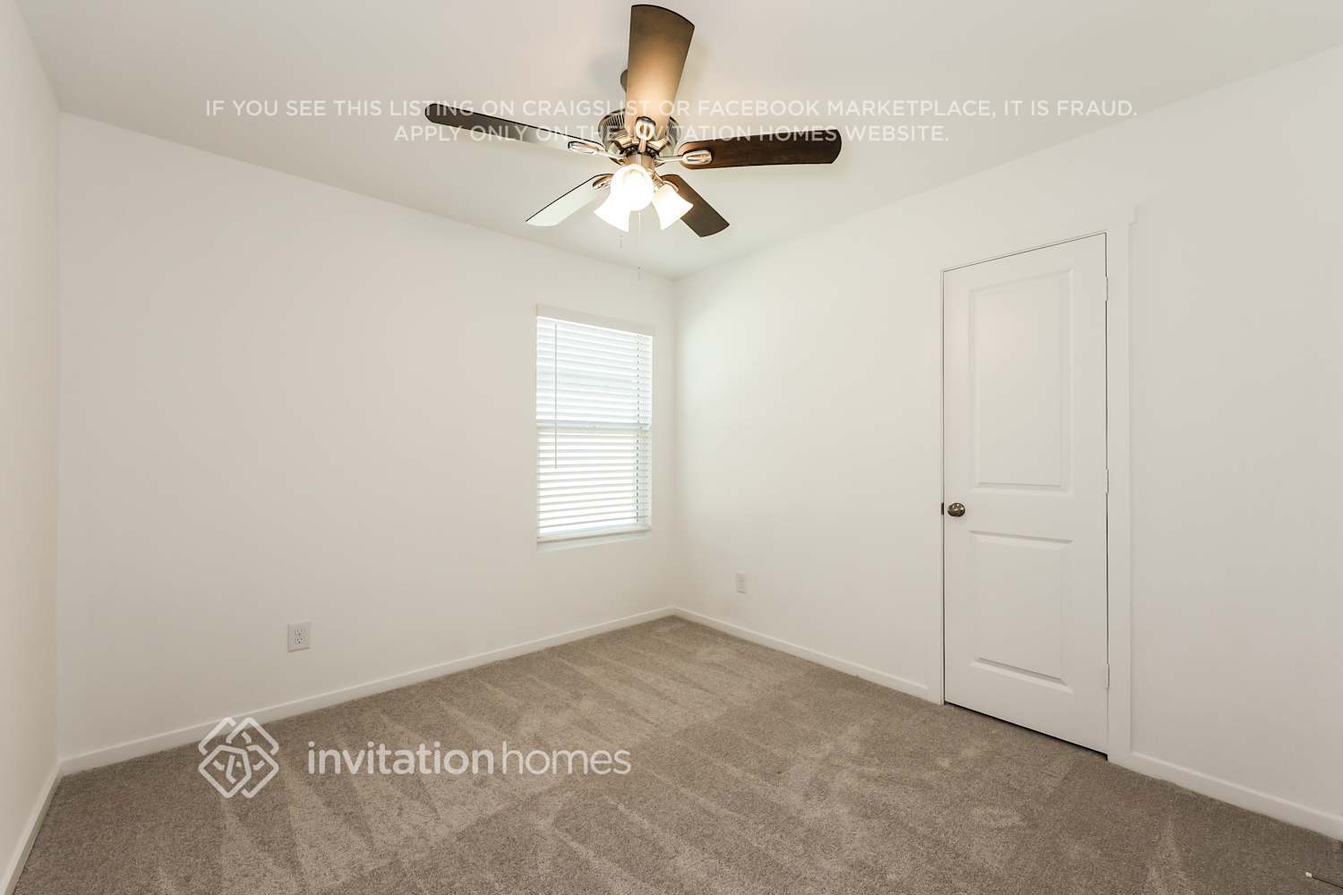 Building Photo - 1834 Sanderling St