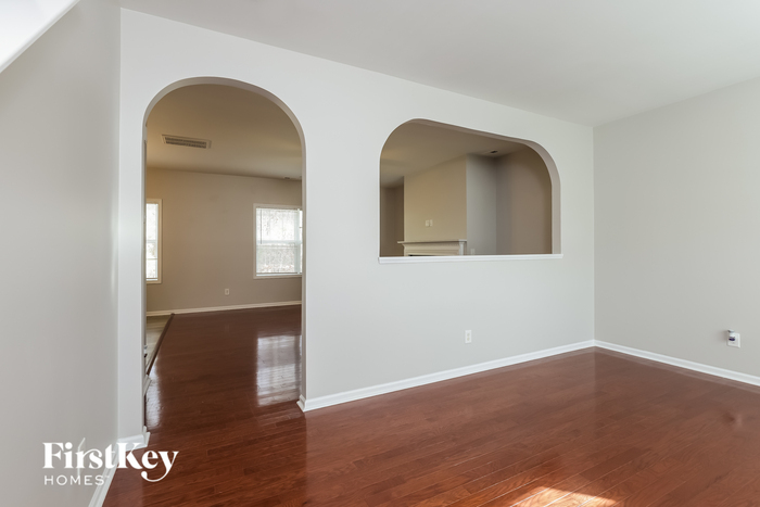 Building Photo - 2927 Cherrybark Dr