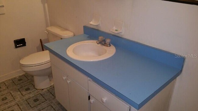 Building Photo - Cozy 3 bedroom, 1 bath for rent near downt...