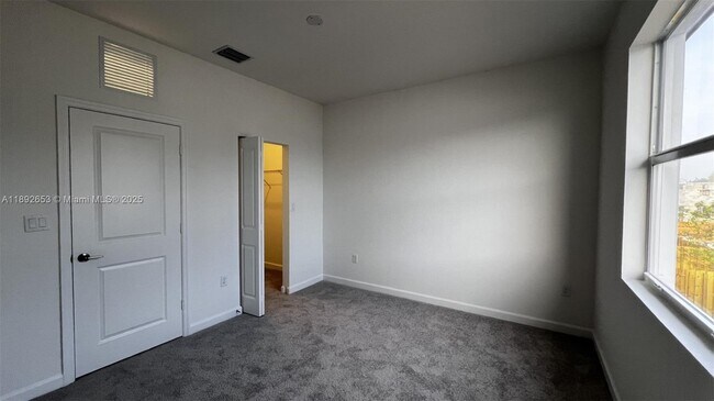 Building Photo - 15583 SW 277th St