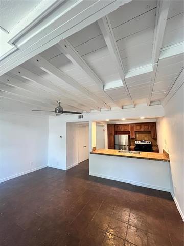 Building Photo - 4425 Travis St