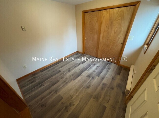 Building Photo - 73 Main Rd