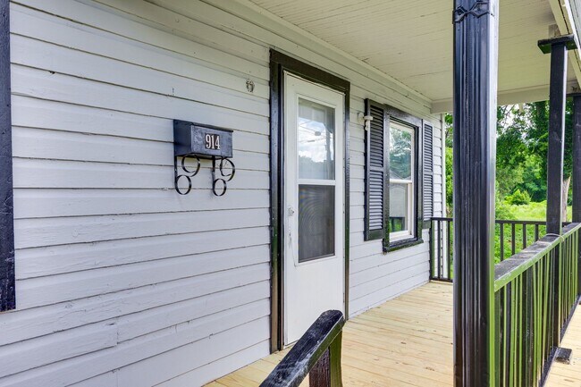Building Photo - Cute 2 bedroom 1 bath home in Gastonia.