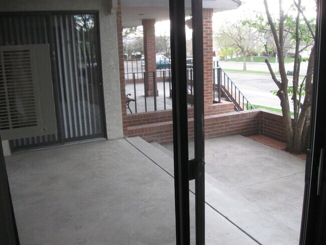 Building Photo - **Application Pending**  Pier Point Village - 2 Bedrooms, 2 Bathrooms (13OX#B-101)