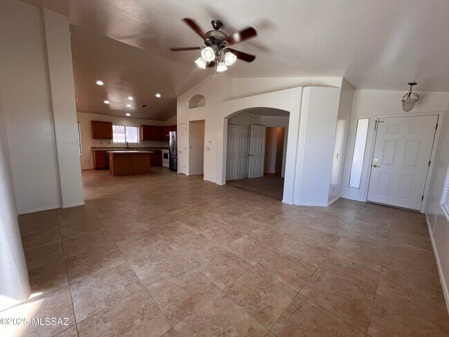 Building Photo - 13268 E Mesquite Flat Spring Dr