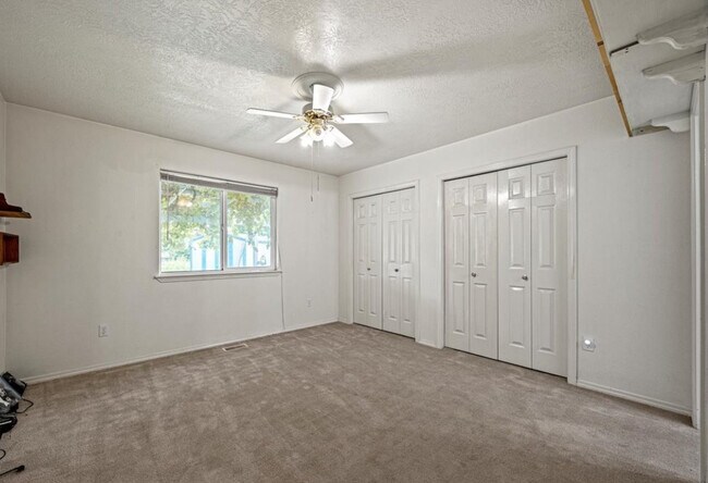 Building Photo - 803 Coopers Ct