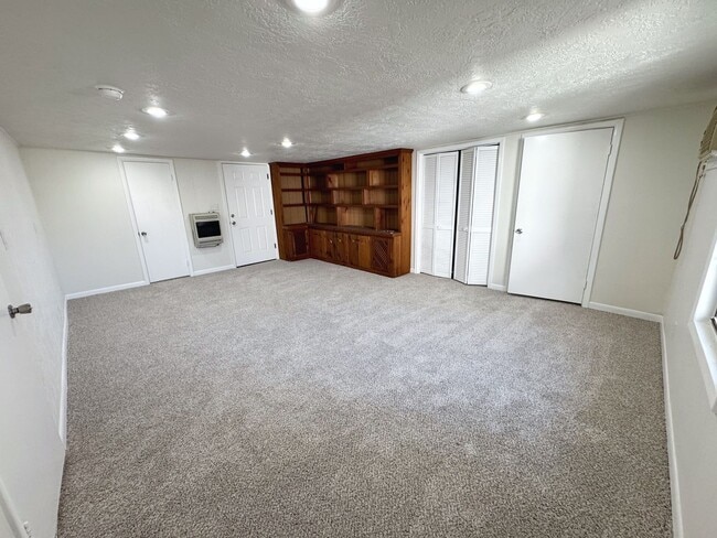 Building Photo - 3012 Gary Ave