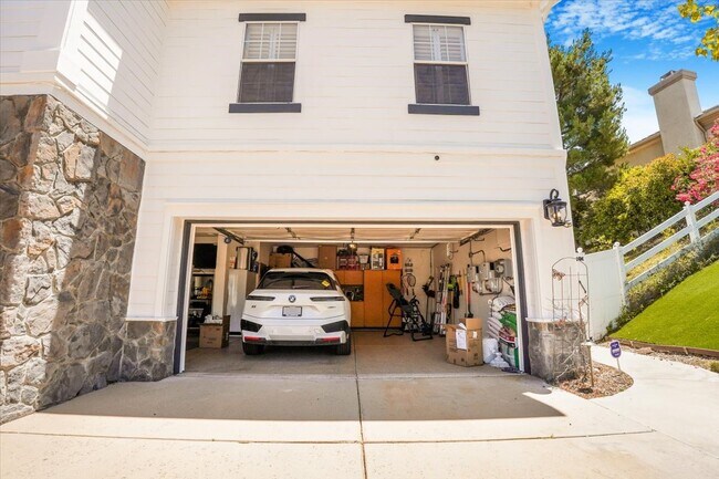 Building Photo - 15257 Saddleback Rd