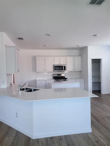 Building Photo - 1136 Mimosa Ln