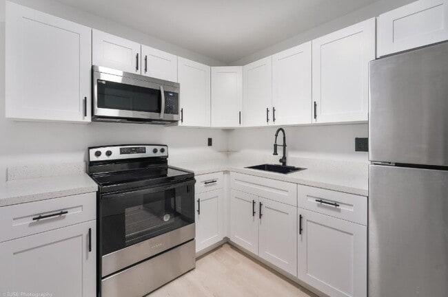 Building Photo - 12215 FL-909