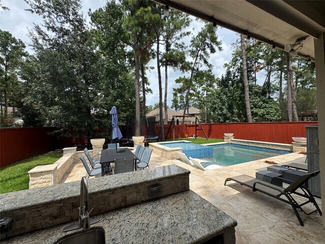 Building Photo - 14 Pleasant Point Pl