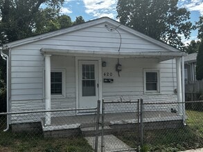 Building Photo - 420 Elm St