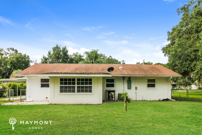 Building Photo - 5515 E Live Oak Ln