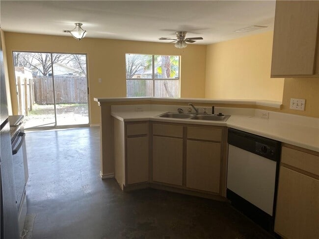 Building Photo - 9609 Nightjar Dr