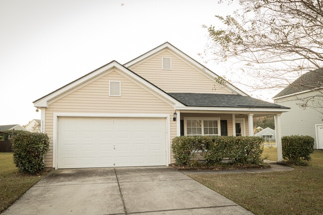 Building Photo - 1117 Deerberry Rd