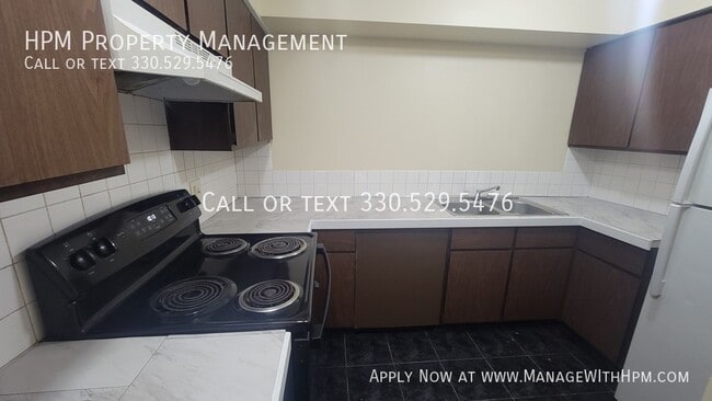 Building Photo - 1690 Karg Dr