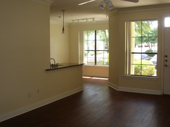 7701 Rialto Blvd - 7701 Rialto Blvd Austin TX 78735 | Apartment Finder