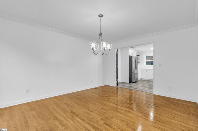 Building Photo - 125 River Way Dr