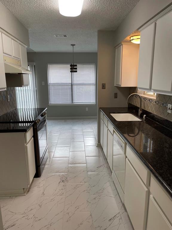Building Photo - 5003 Spring Forest Dr