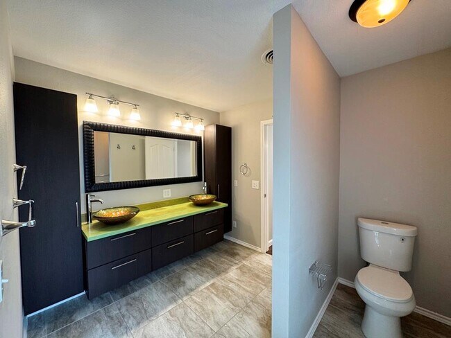 Building Photo - 3003 Burning Oak Dr