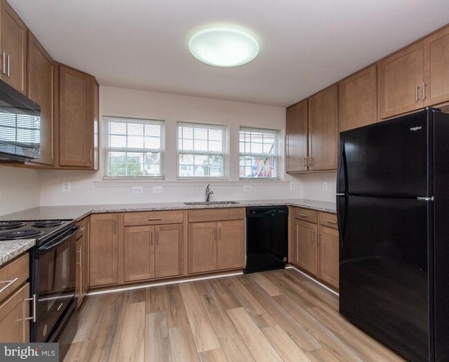 Building Photo - 4145 Apple Orchard Ct