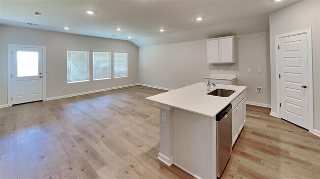 Building Photo - 16304 Cherokee Trl