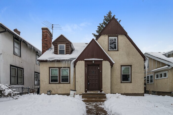 Primary Photo - 3551 N Knox Ave