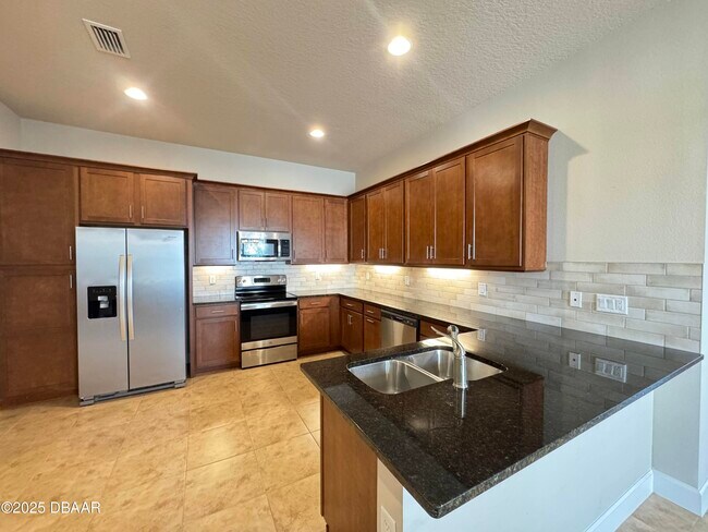 Building Photo - 6312 Hanfield Dr