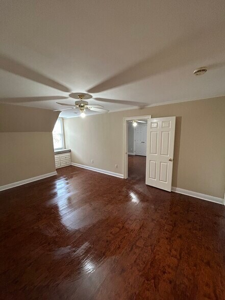 Building Photo - 403 Prestwick Dr