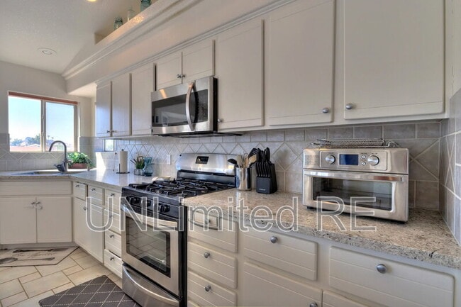 Building Photo - 304 Acoma Blvd S