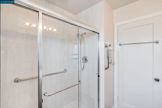 Building Photo - 3160 D St