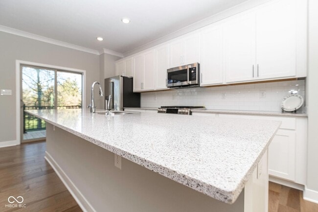 Building Photo - 8238 Bostic Dr