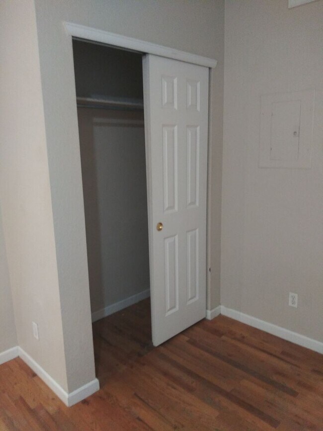 Building Photo - PRICED REDUCED!! Large windows and exposed...