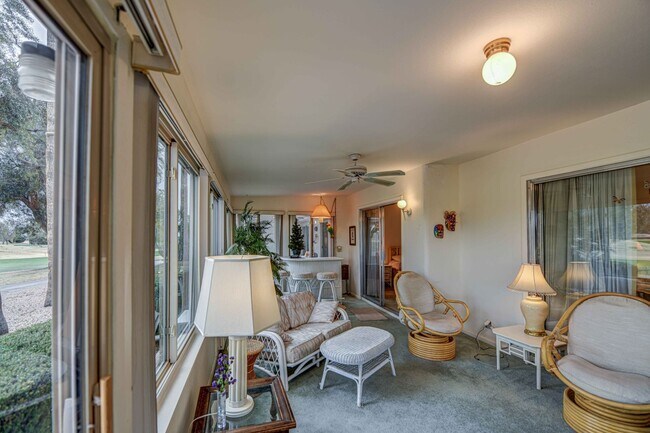 Building Photo - Perfect home for enjoying your winter in Arizona.  2 bed 2 bath on the 14th fairway of Heron Lake...