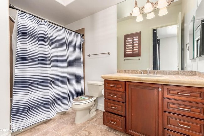 Building Photo - 8614 N 17th Pl