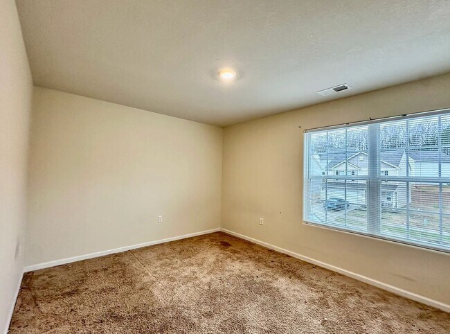 Building Photo - 8128 Derby Wood Ln