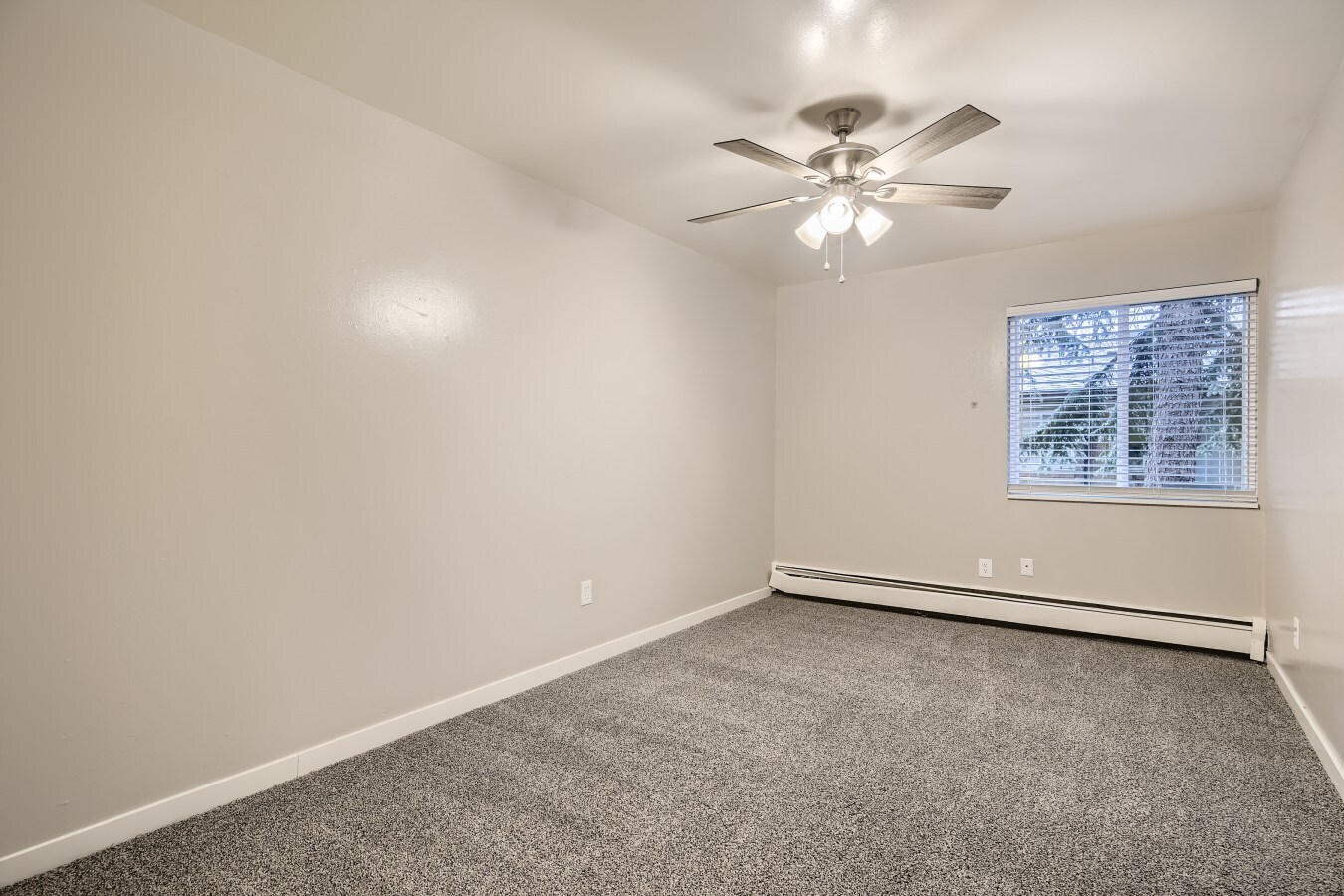 Main Bedroom - 9375 E 17th Ave