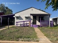 Building Photo - 726 W Corona Ave