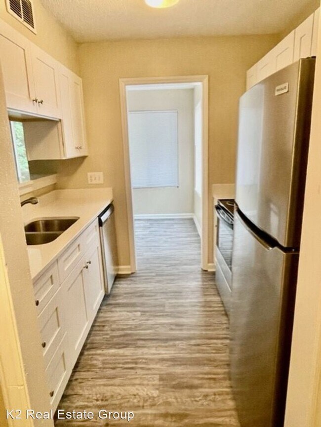 Building Photo - 3 br, 2 bath House - 9210 E William Thomas...