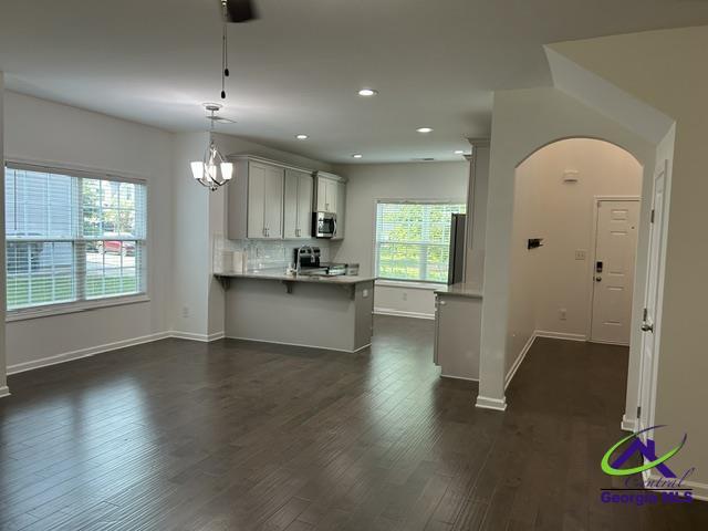 Building Photo - 108 E River Cane Run