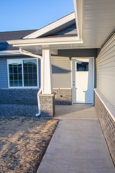 Building Photo - 2167 Cheyenne Way