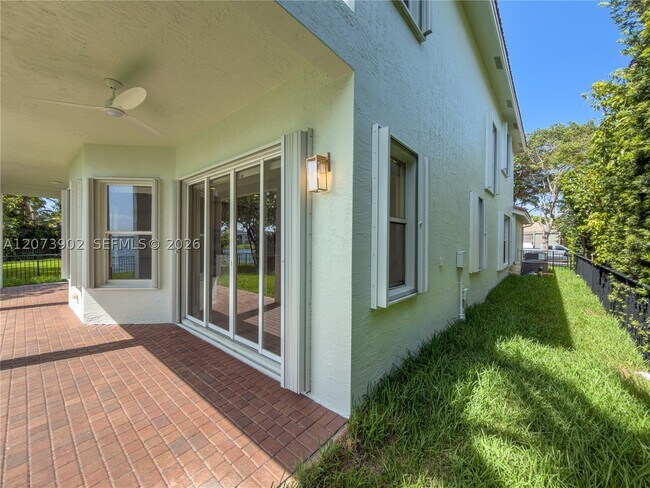 Building Photo - 5297 SW 183rd Ave