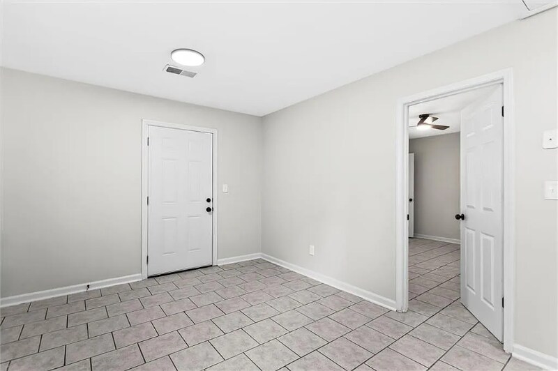 Building Photo - 176 Timber Creek Ln SW